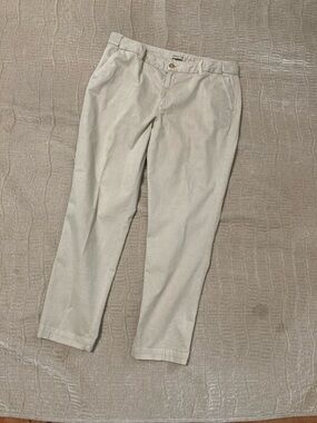 Coldwater Creek women’s Light Beige Straight-Leg Chinos, size 14 petite